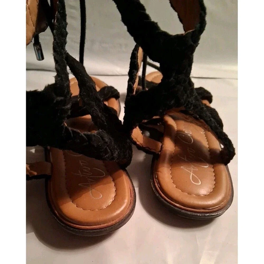 Arturo Chiang Women's black braided suede Leather Sandals   Size‎ 7M